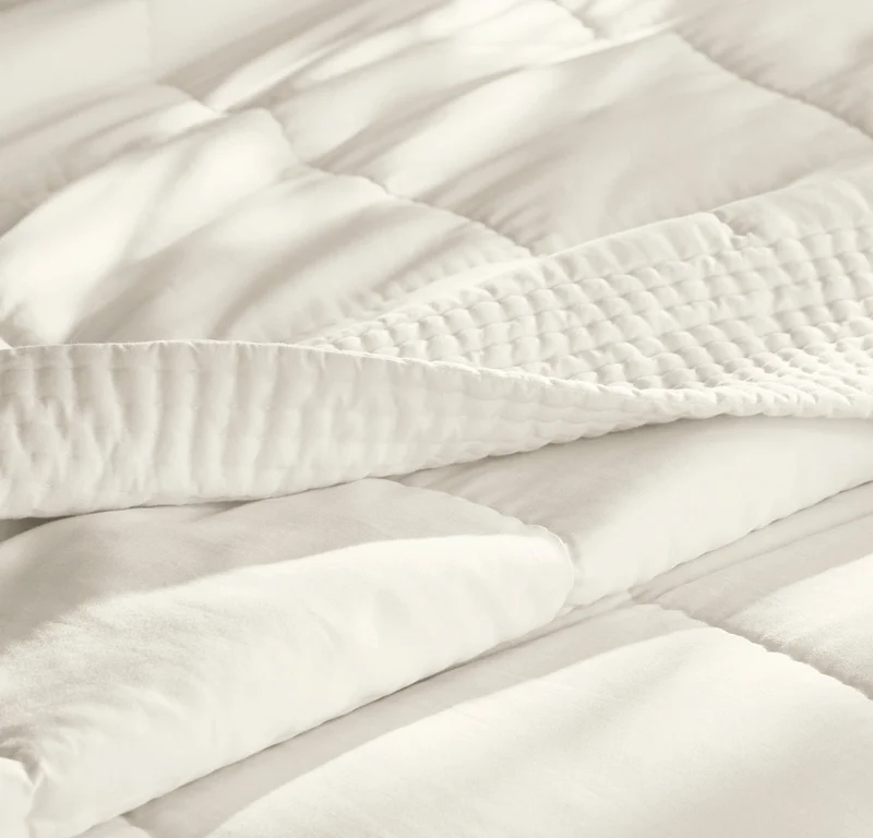 Signature Handstitched Quilt - Cream