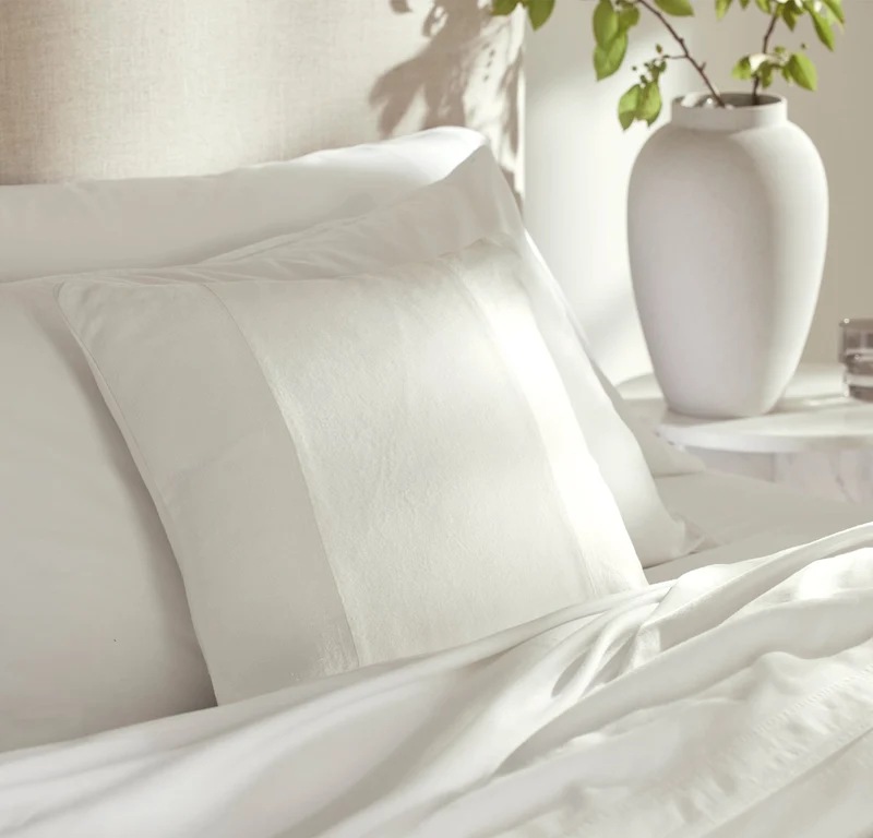 Linen Velvet Paneled Pillow Cover (20x20) - White