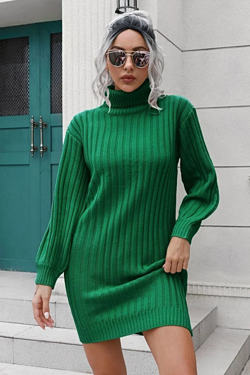Damesjurk van geribbelde sweaterstof met col, lange mouwen en elegante minilengte