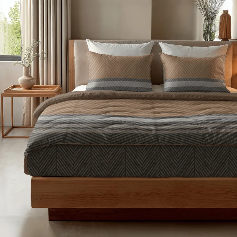 Zelesta Comfort Design Bettdecke – Brown Stripes