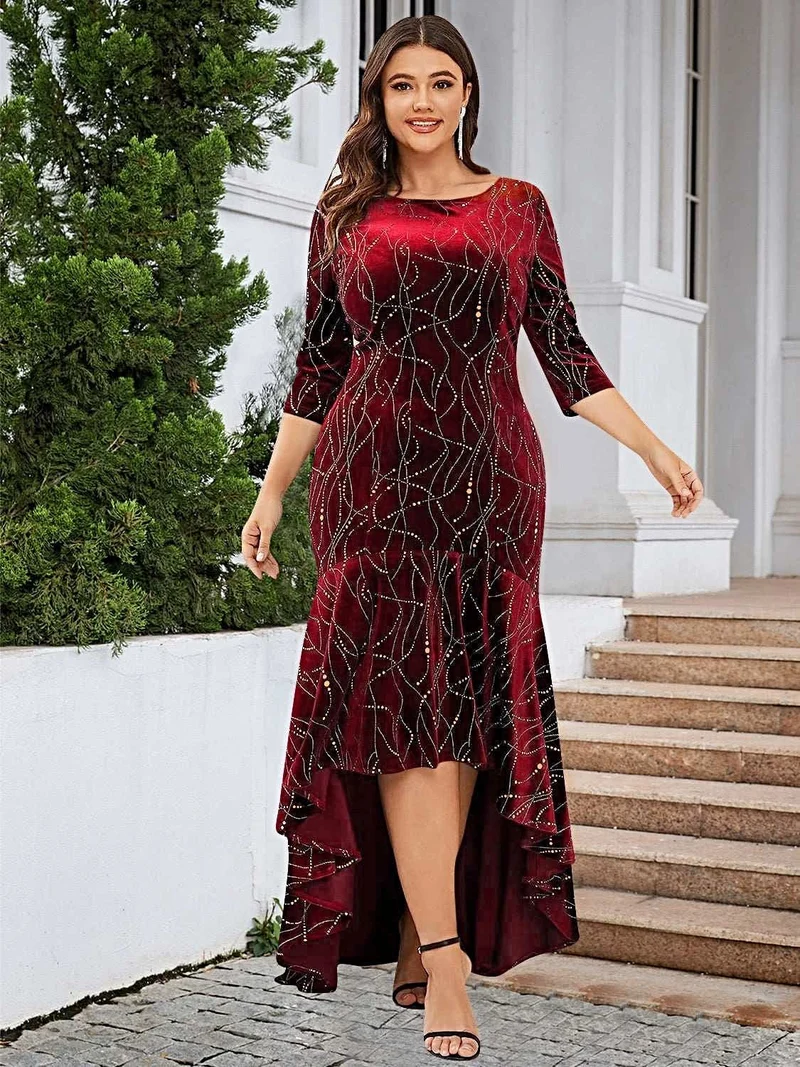 Jurk met ruches in grote maat, asymmetrische zoom, elegante stretchpasvorm en 3/4 mouwen.