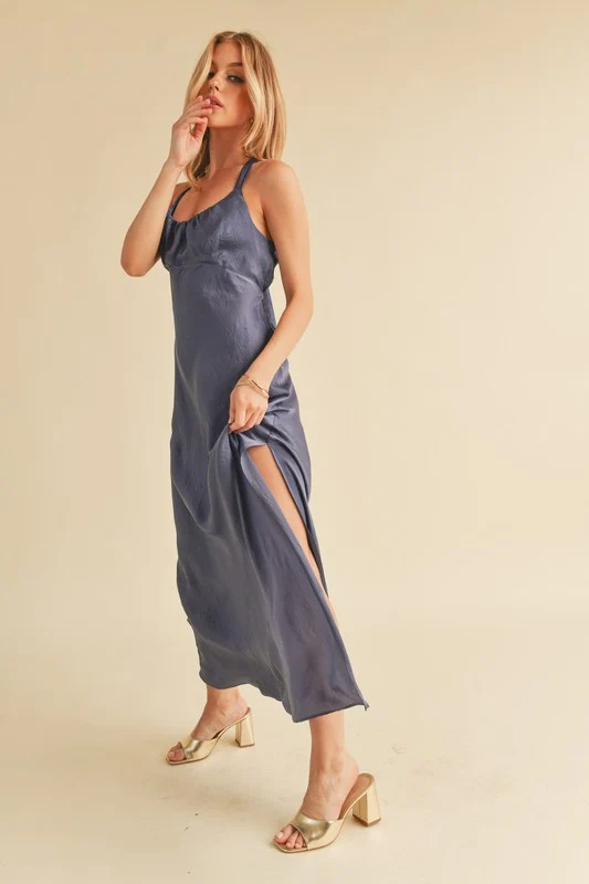 Aemi + Co Maxi-camijurk met gerimpelde zijsplit en uitsparing op de rug - Elegante avondkleding