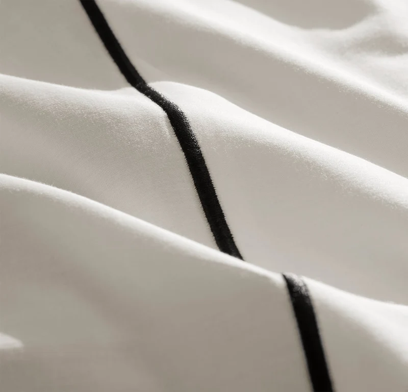 Signature Embellished Sheet Set - White/Night Embroidered