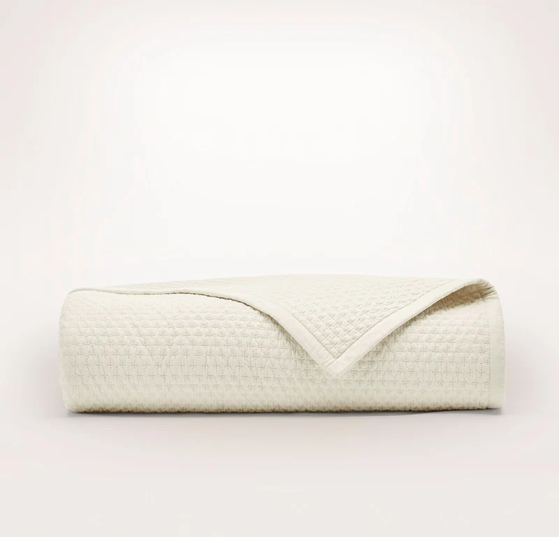 Signature Textured Stitch Quilt - Cream