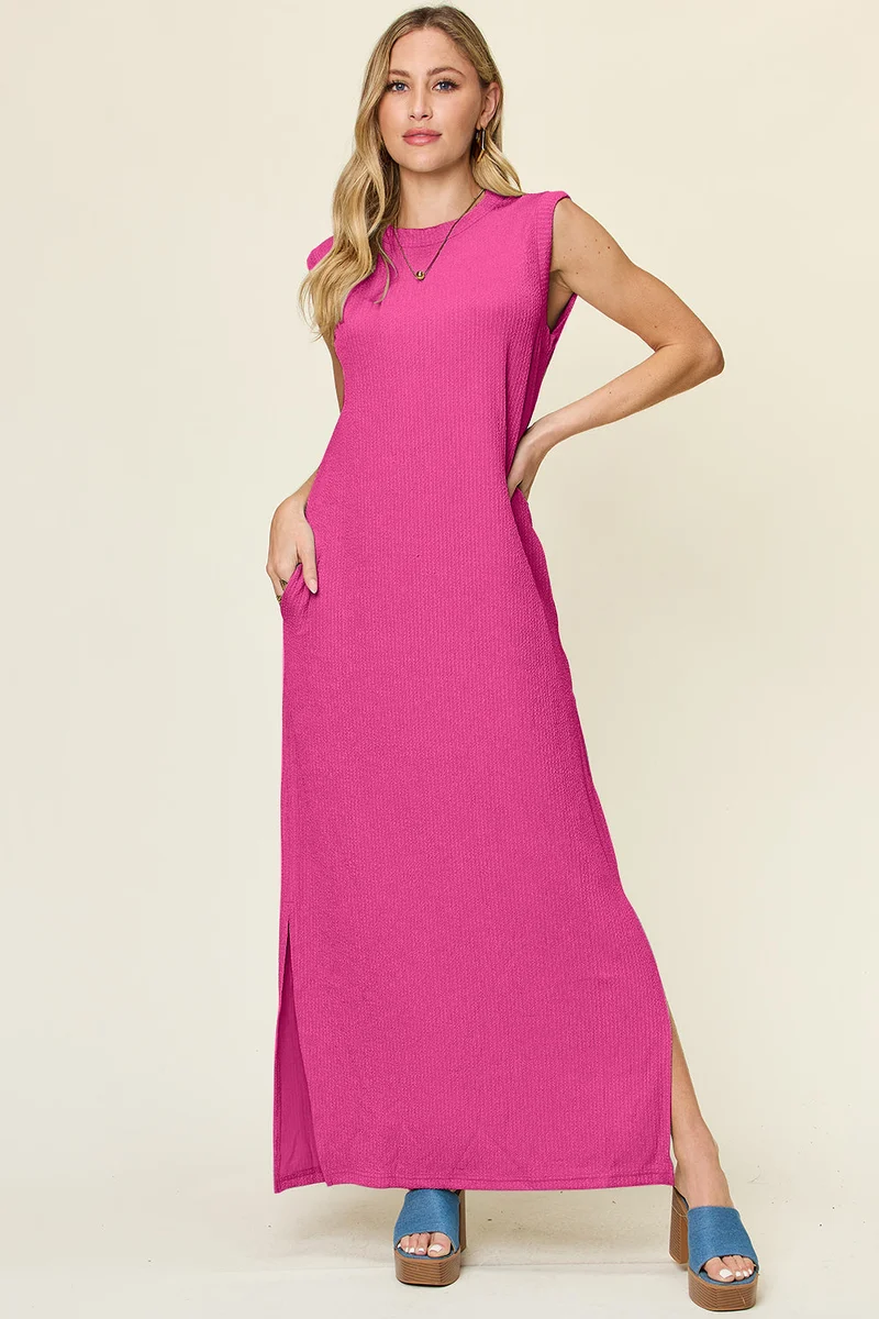 Double Take Full Size Textuur Mock Neck Mouwloze Maxi-jurk