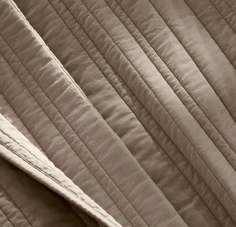 Signature Stripe Quilt Set - Oak