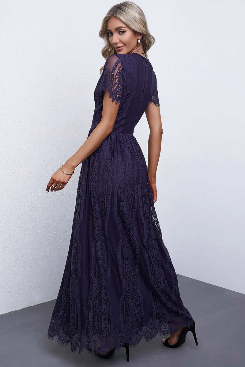Geschulpte kanten plunge-jurk