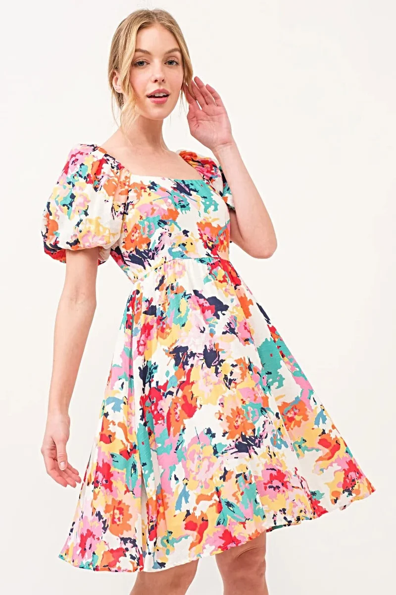 Jurk met bloemenprint, pofmouwen, vierkante halslijn en zakken - Trendy damesmode