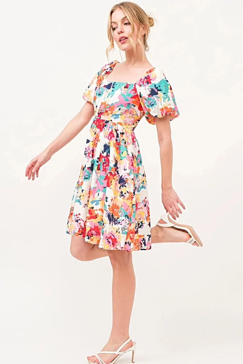 Jurk met bloemenprint, pofmouwen, vierkante halslijn en zakken - Trendy damesmode