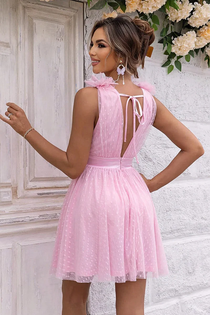 Elegante mouwloze meshjurk met open rug, kanten details en gevoerd lijfje - 100% polyester