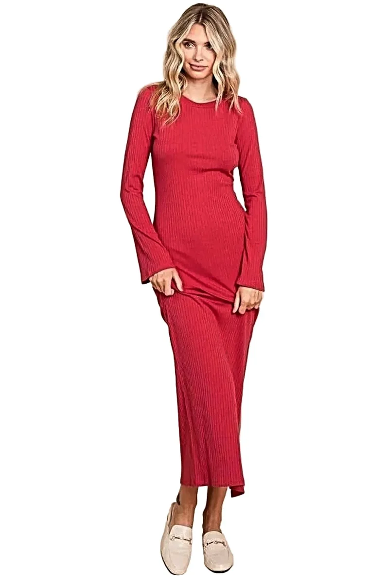 Elegante, nauwsluitende maxi-jurk met ronde hals en wijde mouwen - perfect voor speciale gelegenheden.