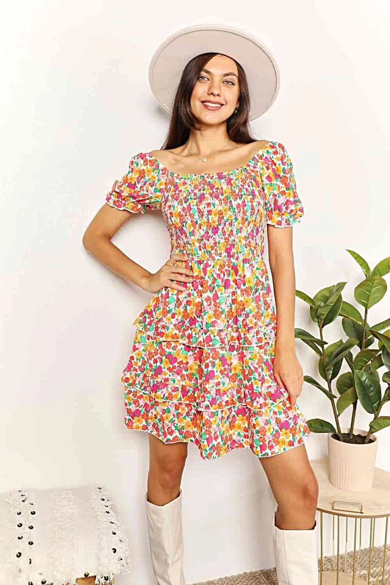 Geplooide sweetheart-jurk met ruchesmouwen - Bloemenminijurk voor moeiteloze elegantie