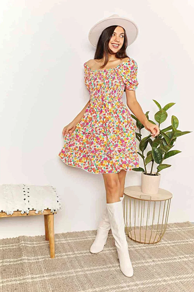 Geplooide sweetheart-jurk met ruchesmouwen - Bloemenminijurk voor moeiteloze elegantie