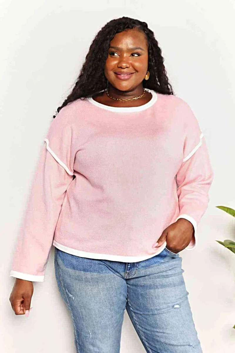 Luxe trui met boothals, contrasterende details en verlaagde schouders - stijlvolle gebreide top