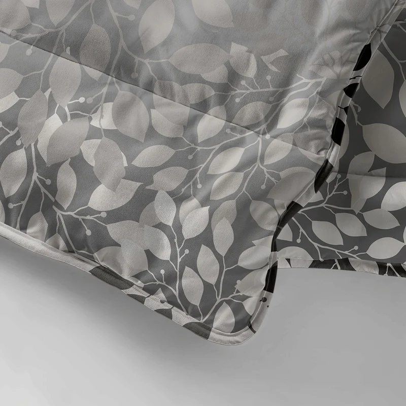 Zelesta Everyday Design Bettdecke - Silver Wilderness