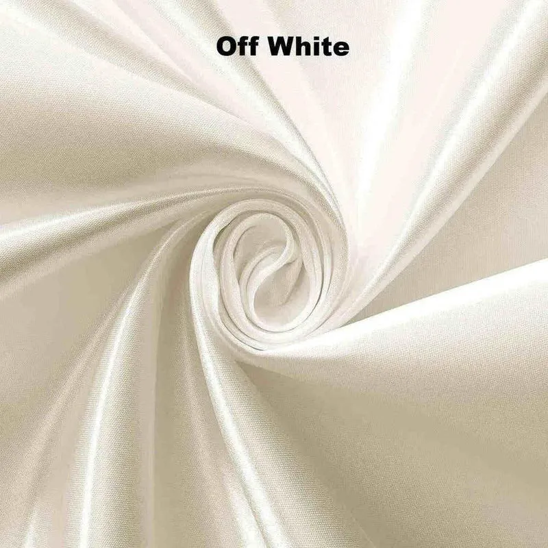 Op maat gemaakt hoeslaken van Nouveau Bridal Satin voor queensize en tweepersoonsmatrassen.