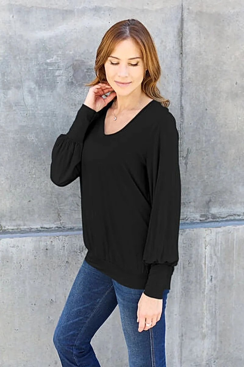 Luxe basic top met V-hals en pofmouwen - Licht elastische, ondoorzichtige blouse voor een moeiteloze stijl.
