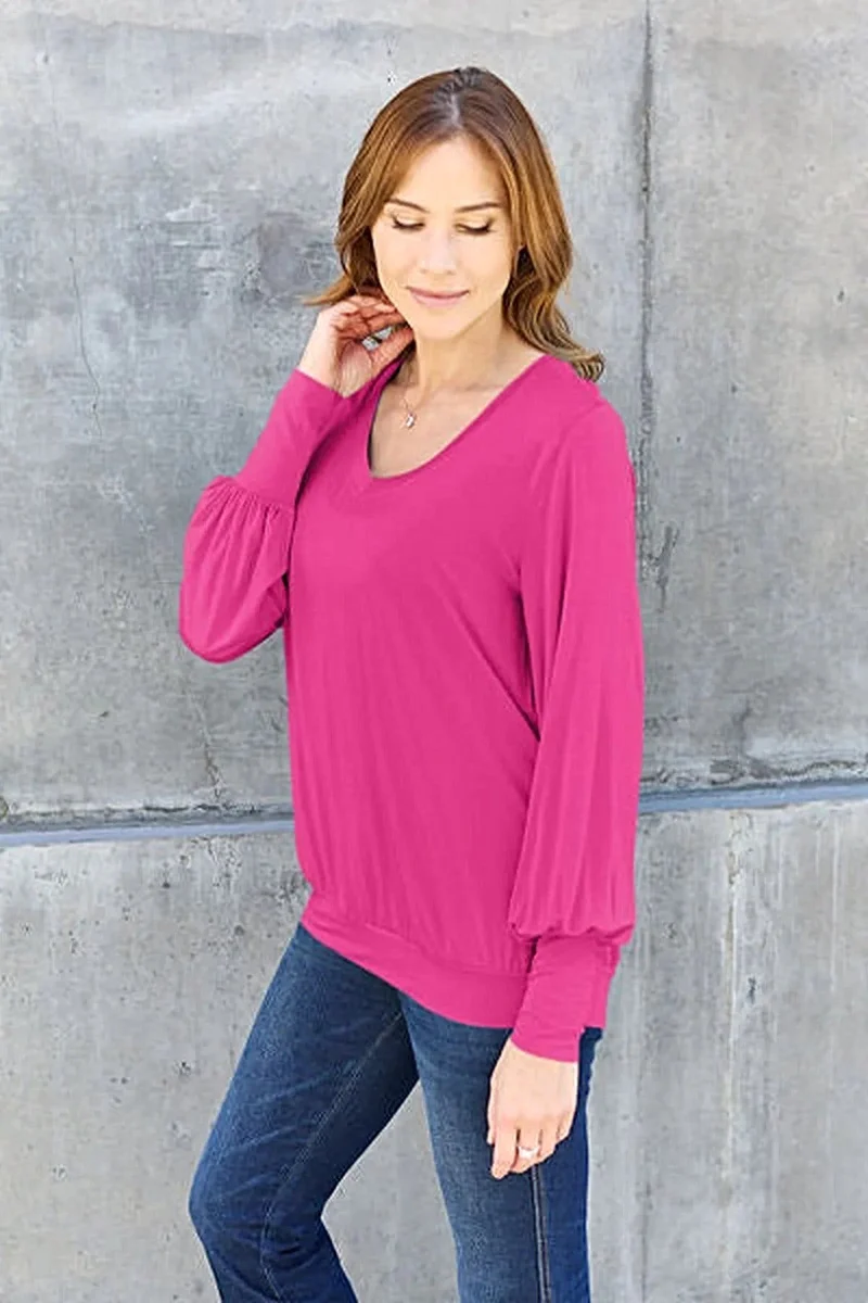 Luxe basic top met V-hals en pofmouwen - Licht elastische, ondoorzichtige blouse voor een moeiteloze stijl.