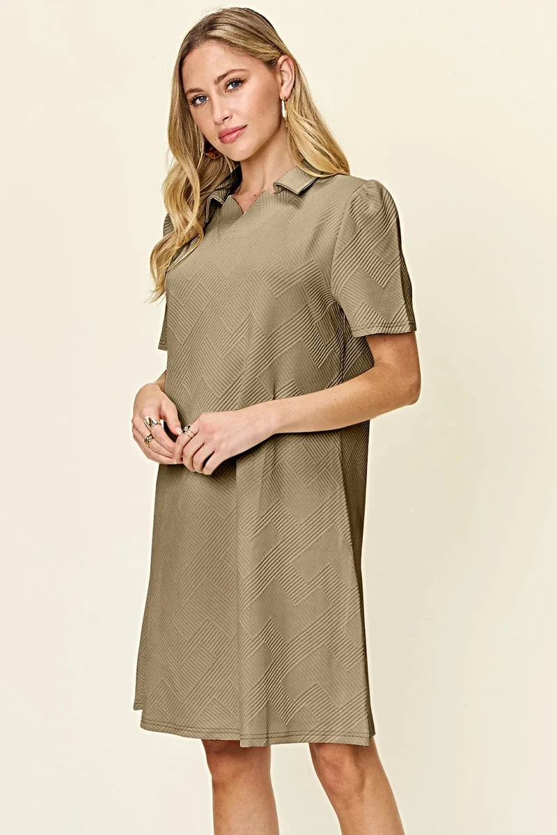 Elegante Double Take jurk met korte mouwen en kraag - Gestructureerd, ondoorzichtig ontwerp, licht elastisch, machinewasbaar