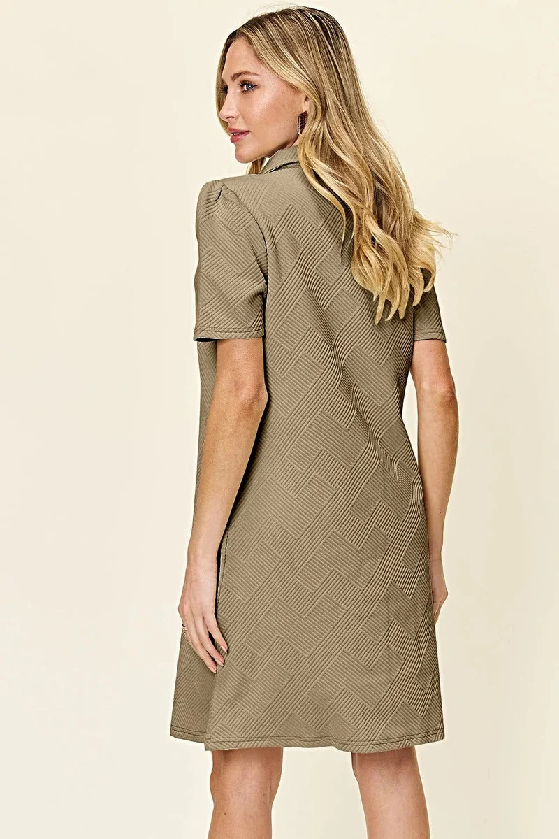 Elegante Double Take jurk met korte mouwen en kraag - Gestructureerd, ondoorzichtig ontwerp, licht elastisch, machinewasbaar