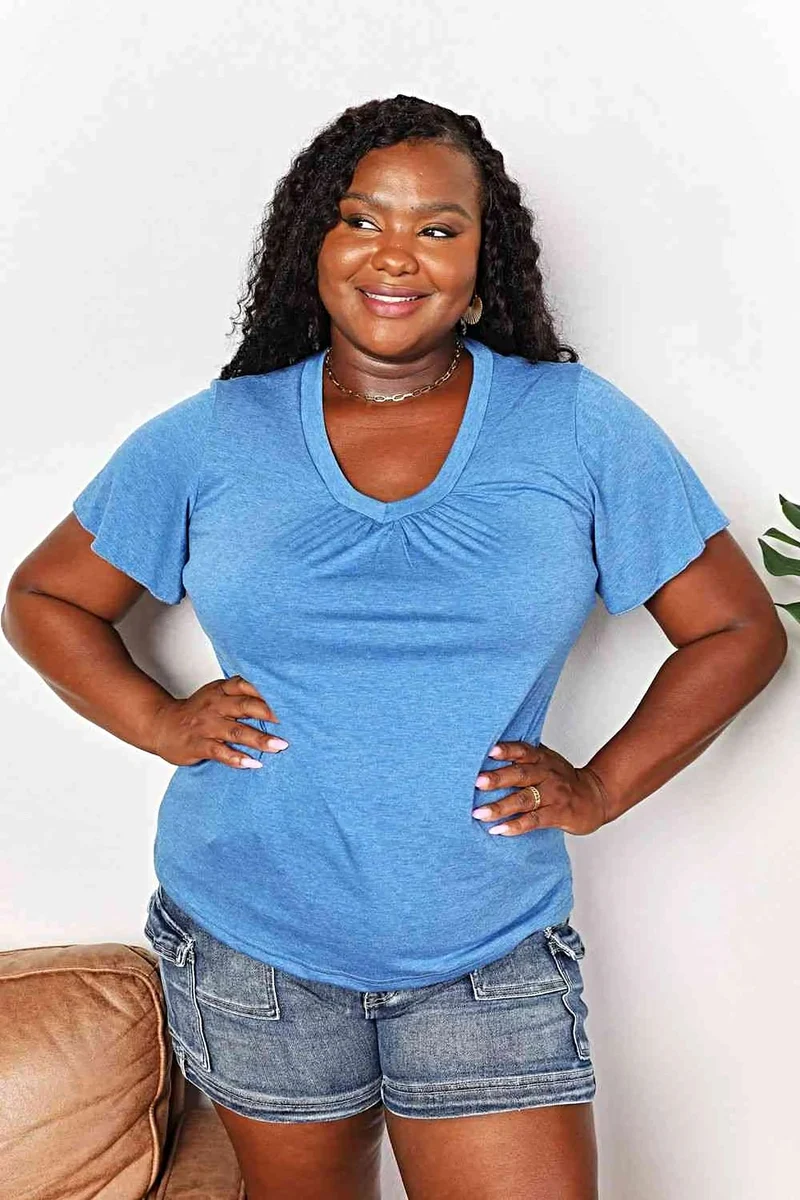 Stijlvol T-shirt met V-hals en ruchesmouwen - Chique basic voor elke dag