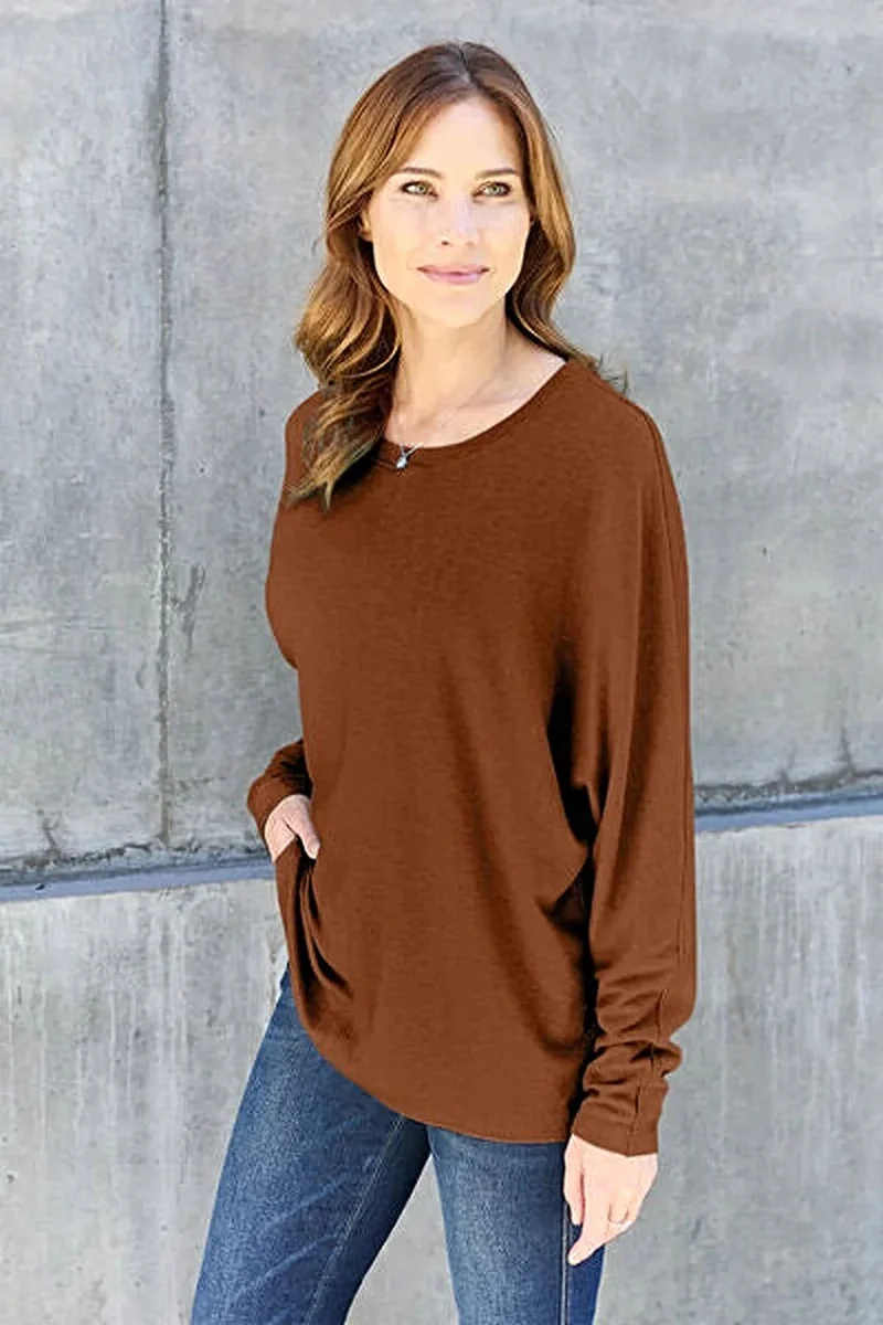 Elegant basic T-shirt met ronde hals - T-shirt met lange mouwen in alle maten voor een moeiteloze stijl.