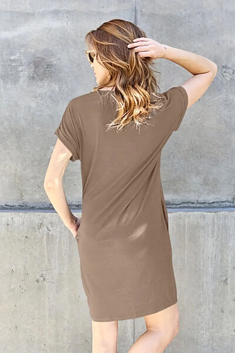 Casual jurk met korte mouwen en zakken - Basic Bae, verkrijgbaar in alle maten, met ronde hals.