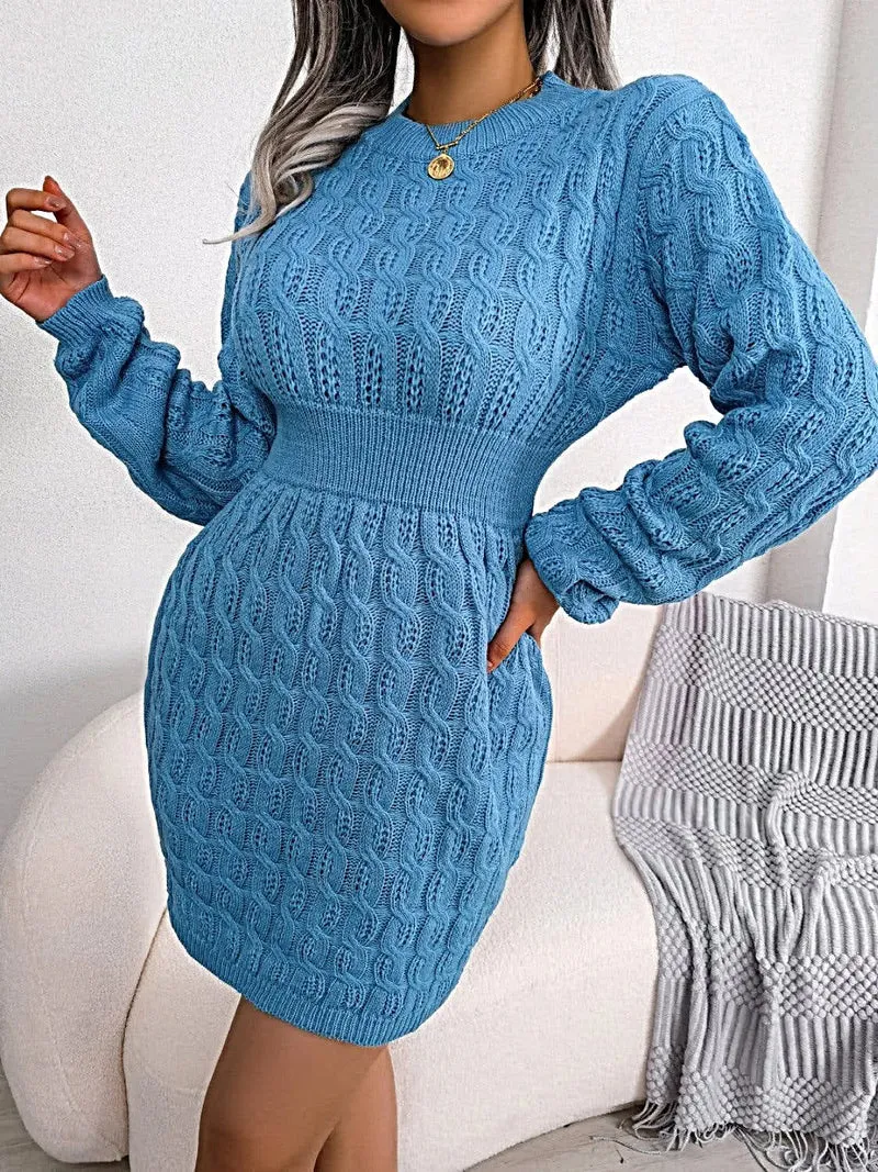 Luxe kabelgebreide sweaterjurk met ronde hals en mini-wikkeldetail – Hoogwaardig acryl
