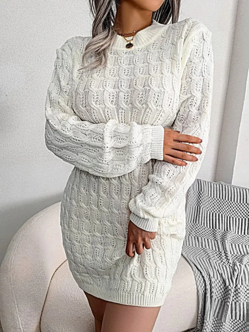 Luxe kabelgebreide sweaterjurk met ronde hals en mini-wikkeldetail – Hoogwaardig acryl