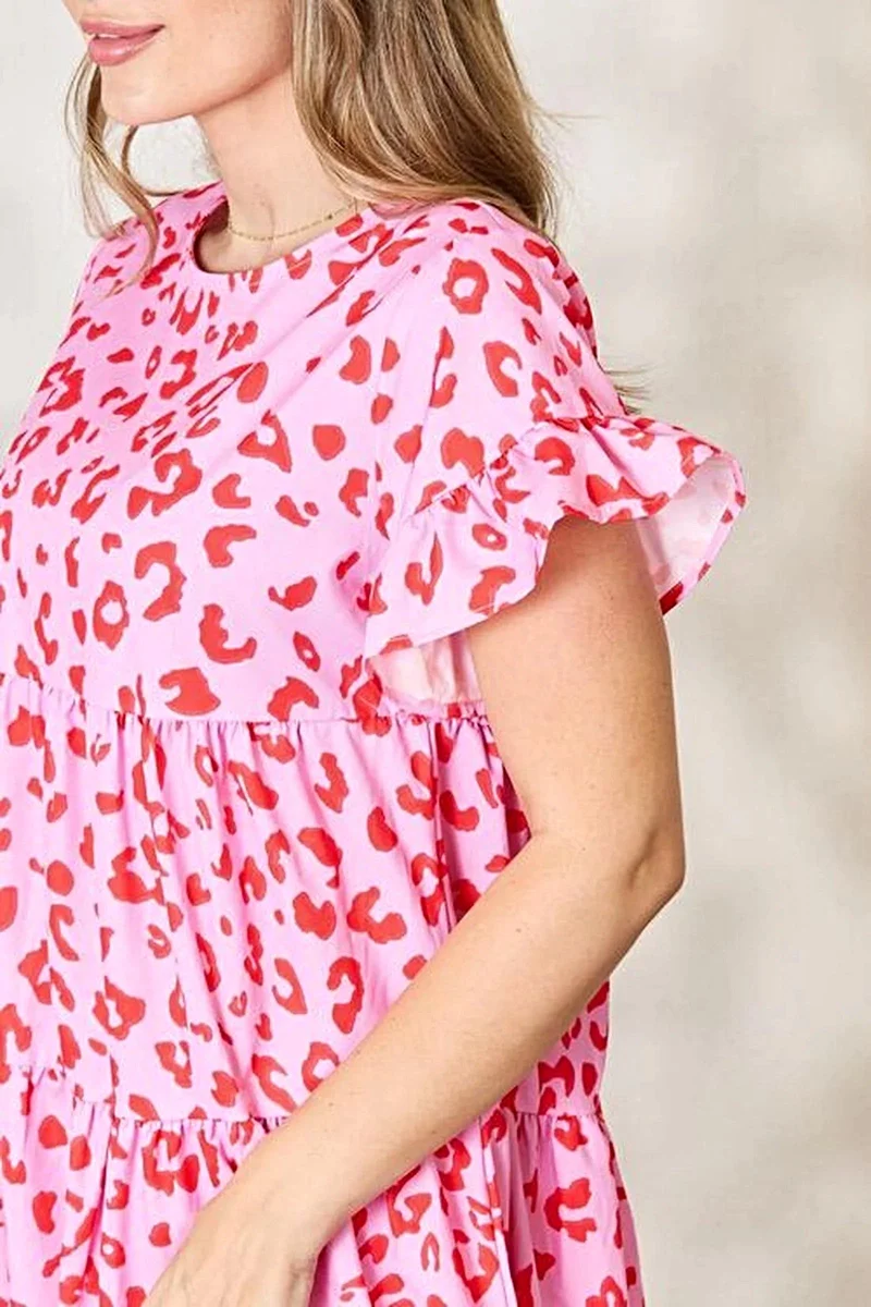 Boho-chique jurk met korte mouwen met ruches en een gelaagd ontwerp met plooien – perfect voor elke gelegenheid.