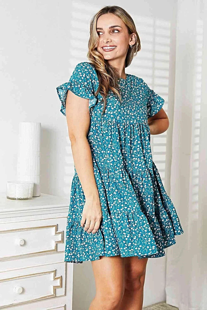Boho-chique jurk met korte mouwen met ruches en een gelaagd ontwerp met plooien – perfect voor elke gelegenheid.
