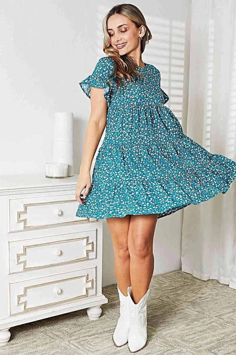 Boho-chique jurk met korte mouwen met ruches en een gelaagd ontwerp met plooien – perfect voor elke gelegenheid.