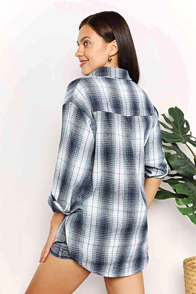 Chique overhemd van 100% polyester met ruitpatroon, verlaagde schouders, kraag en een relaxte pasvorm.