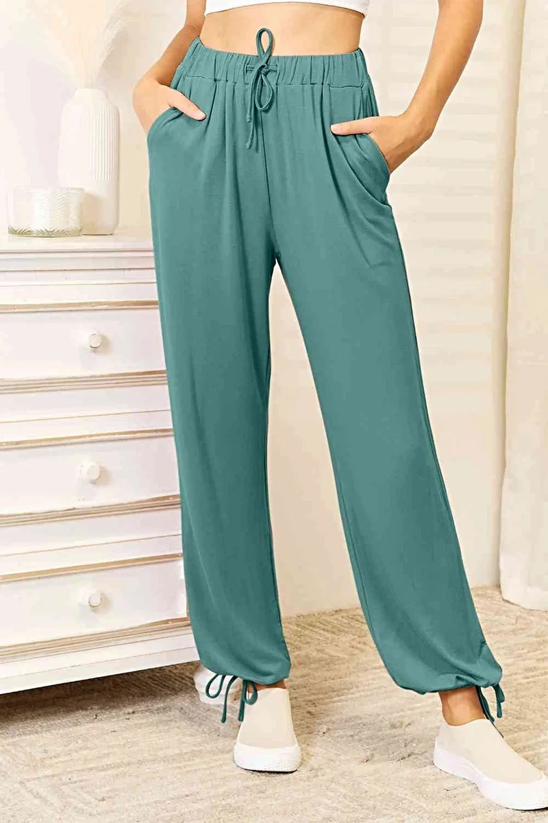 Luxe lange broek met trekkoord in de taille en zakken - Zachte, ondoorzichtige rayonmix