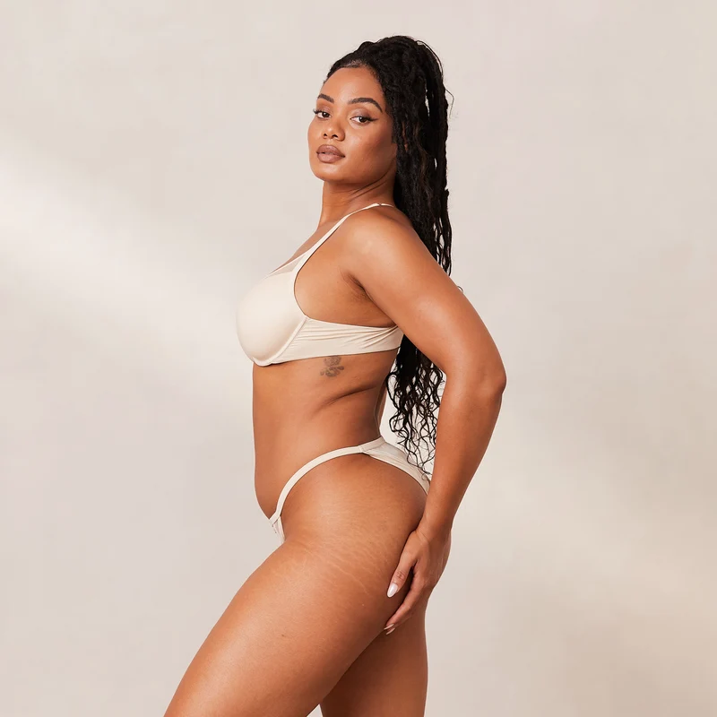 Classic Plunge T-shirt BH - Latte