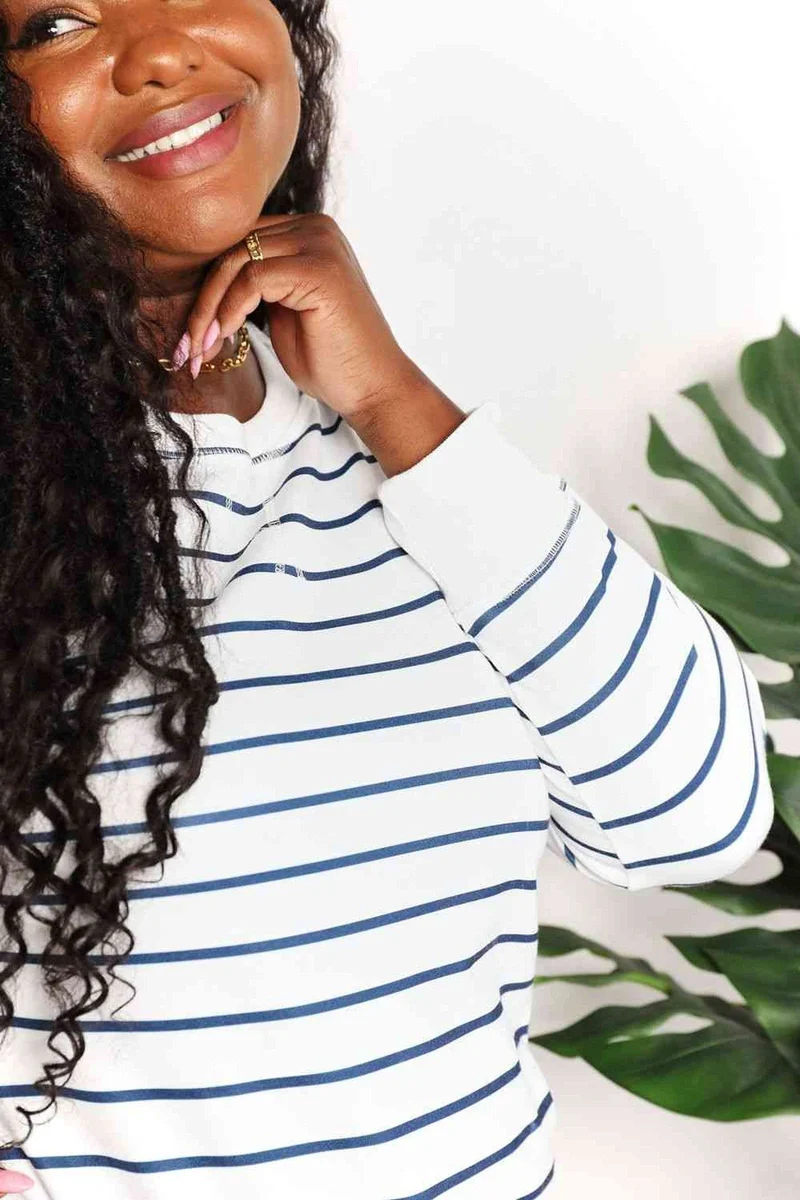 Luxe gestreept shirt met ronde hals - Chique top met lange mouwen voor een tijdloze stijl