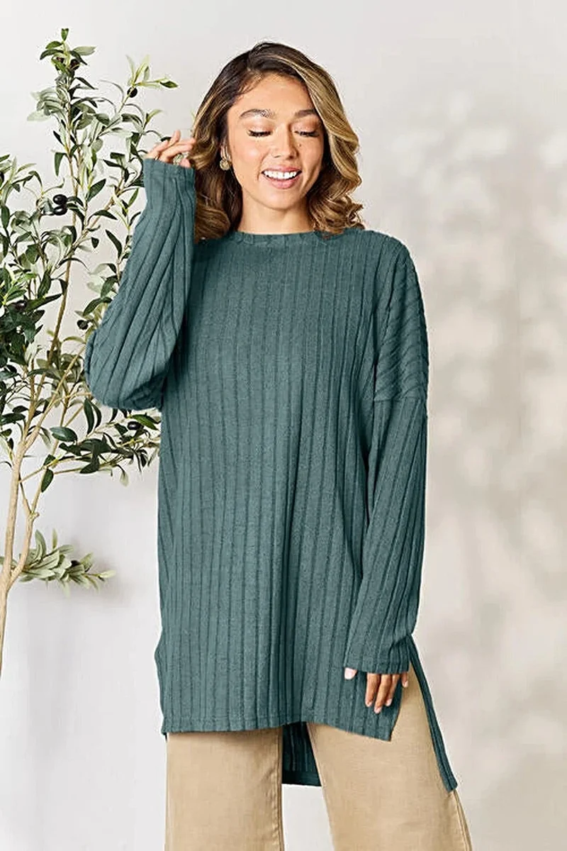 Chique top met lange mouwen en split, geribbeld - Basic Bae, verkrijgbaar in alle maten, ronde hals voor een moeiteloze stijl.