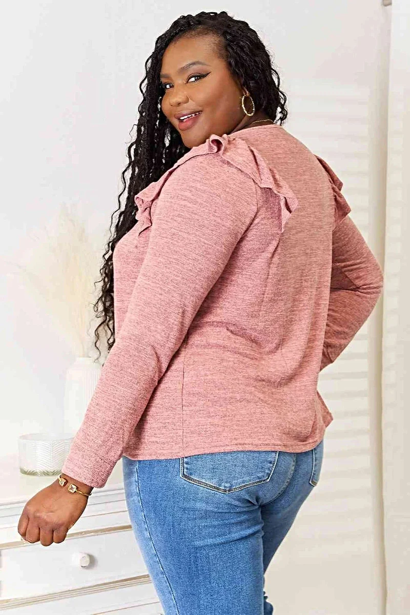Elegante top met ruches op de schouders - T-shirt met vierkante hals en lange mouwen, ook verkrijgbaar in grote maten.