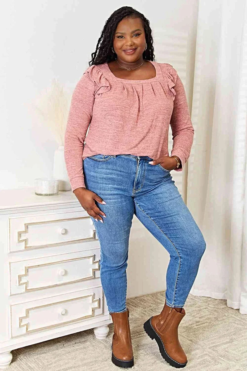 Elegante top met ruches op de schouders - T-shirt met vierkante hals en lange mouwen, ook verkrijgbaar in grote maten.