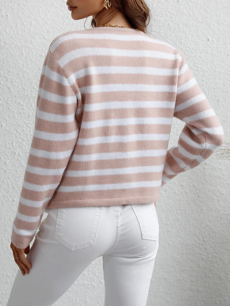 Gestreept vest met knoop aan de voorkant
