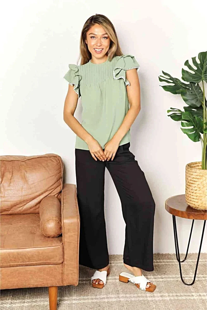Elegante top met ruchesmouwen, plooien en ronde halslijn - effen casual blouse