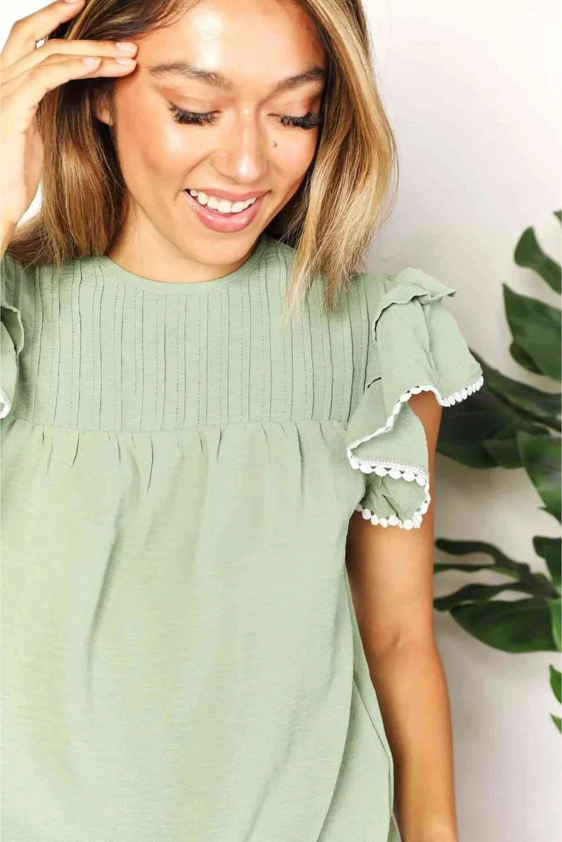 Elegante top met ruchesmouwen, plooien en ronde halslijn - effen casual blouse
