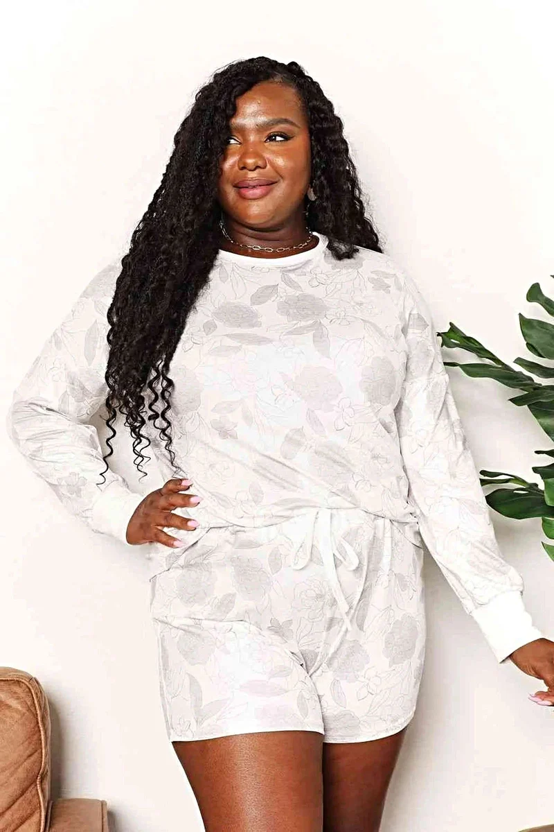 Bloemenprint loungewear set - Chique 2-delige set bestaande uit een top met lange mouwen en een short - Ook verkrijgbaar in grote maten