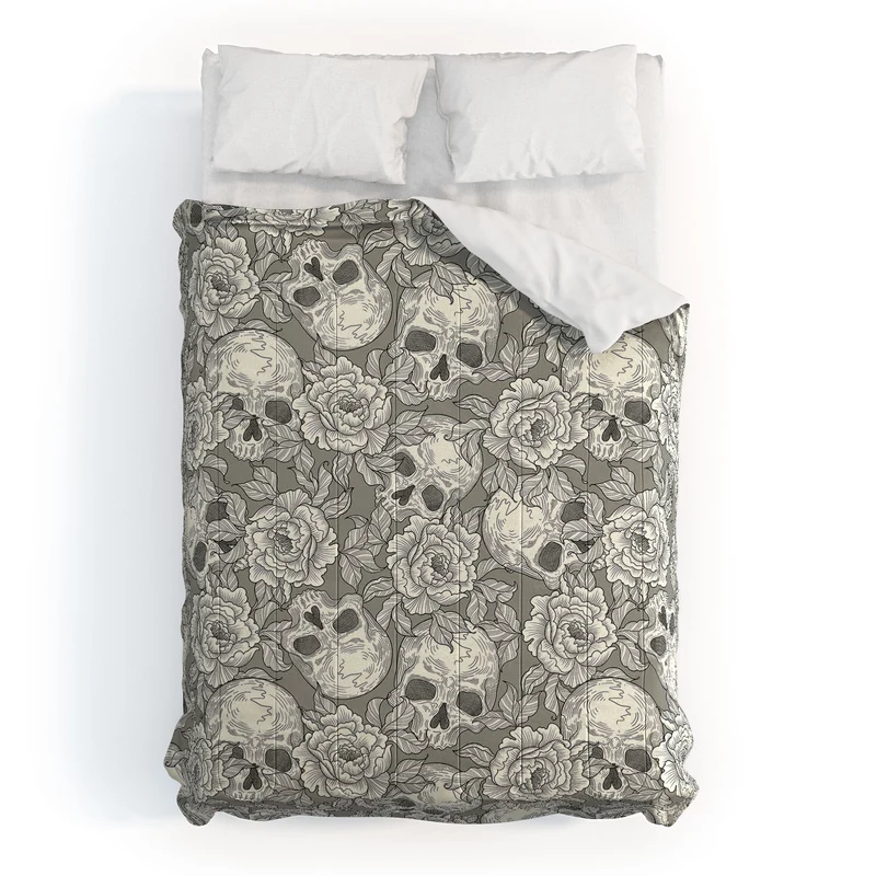 Skulls and flowers Comforter