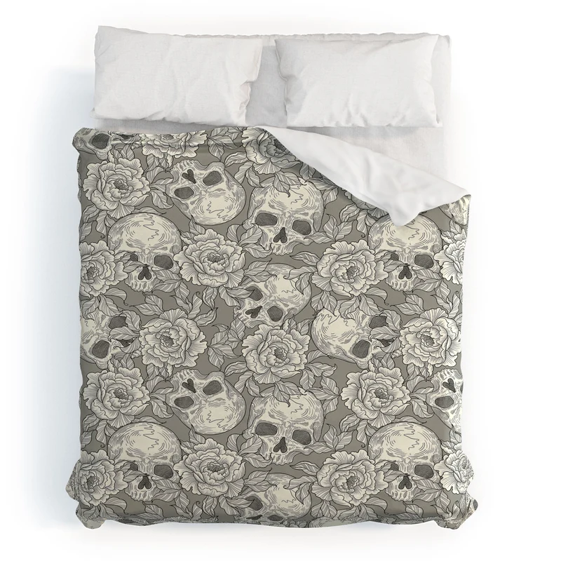 Skulls and flowers Duvet Cover