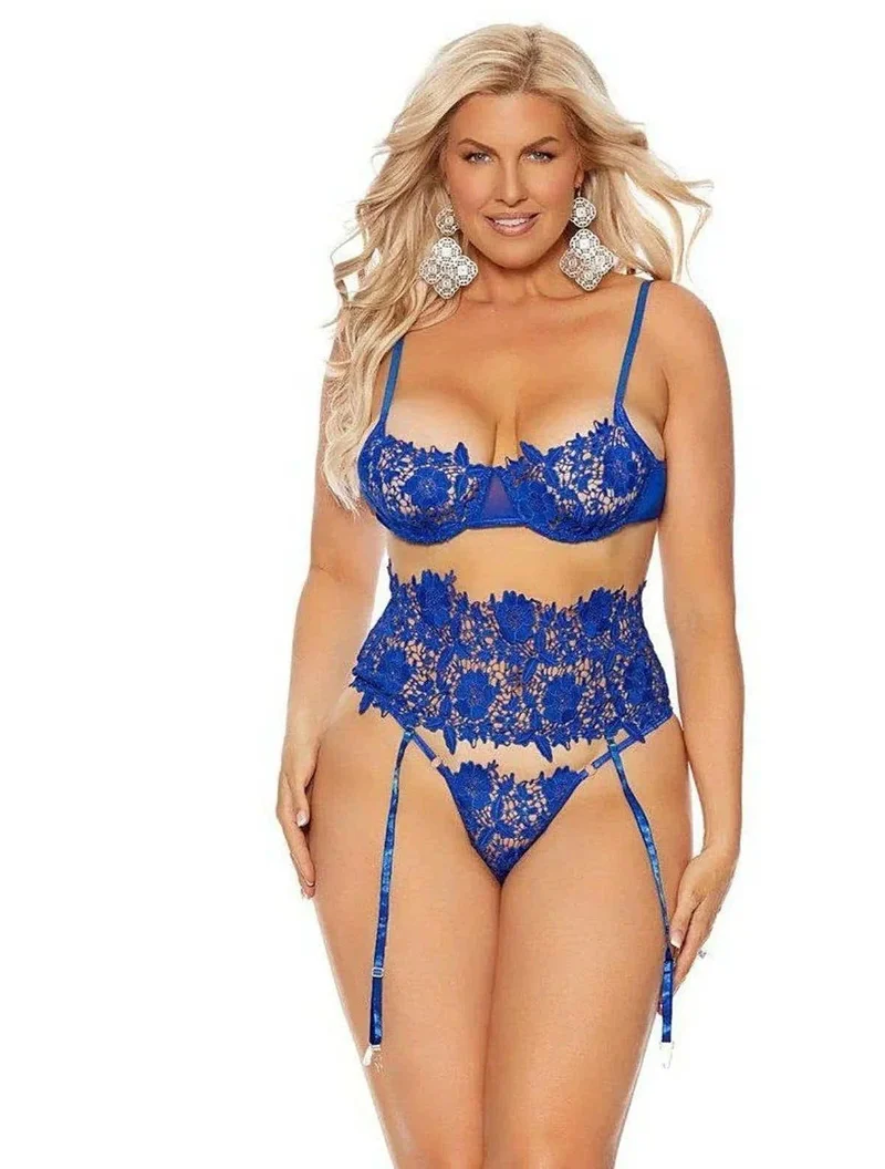 Elegant Moments 55069X kanten beugelbeha-set met geborduurd kant, mesh en string