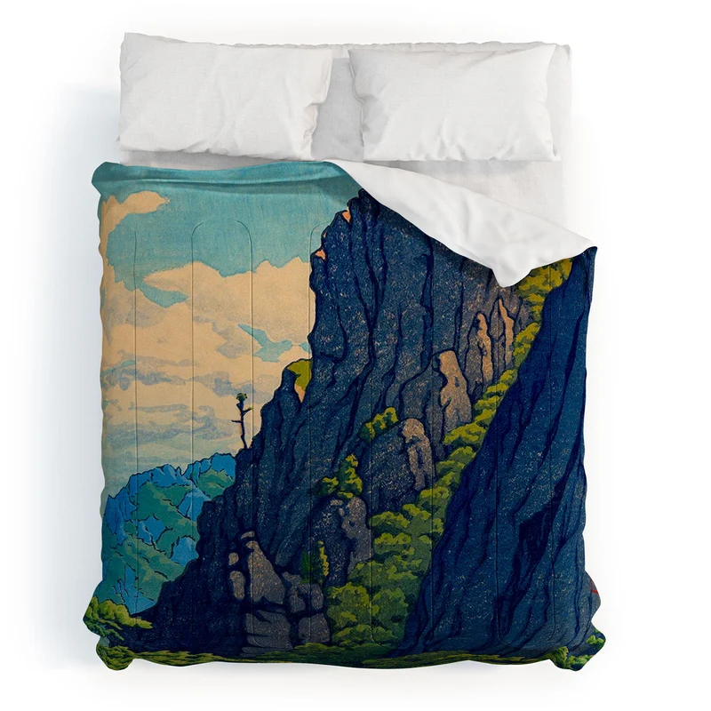 Hasui Sansen Cliff on Kongo Mountain Comforter