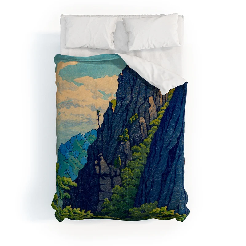 Hasui Sansen Cliff on Kongo Mountain Comforter