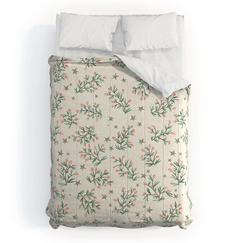Traditional christmas pine branches cream pattern Comforter