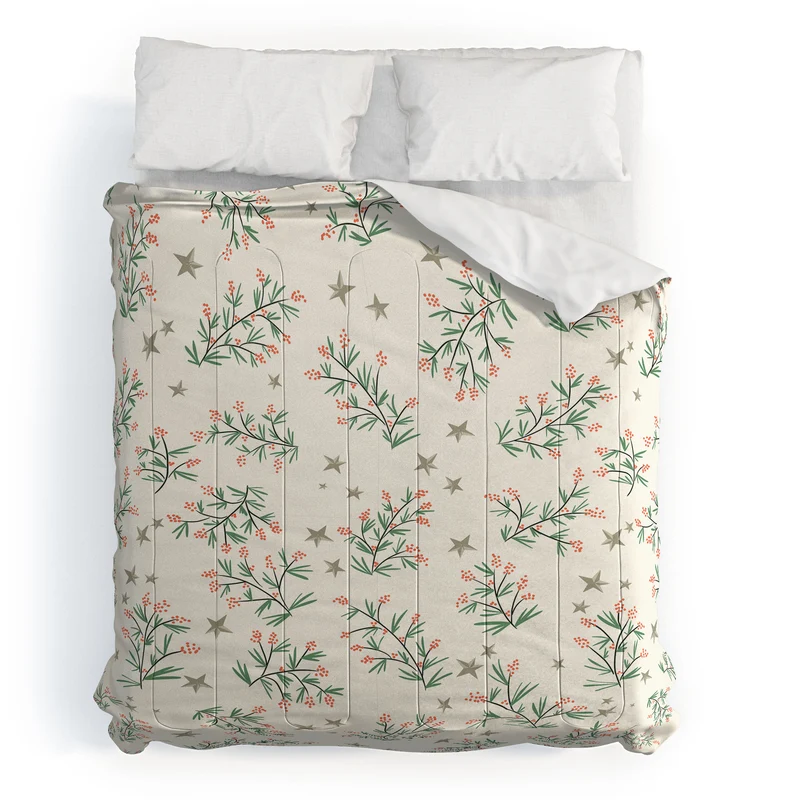 Traditional christmas pine branches cream pattern Comforter